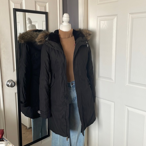 ARITZIA TNA black ski jacket - Picture 2 of 12